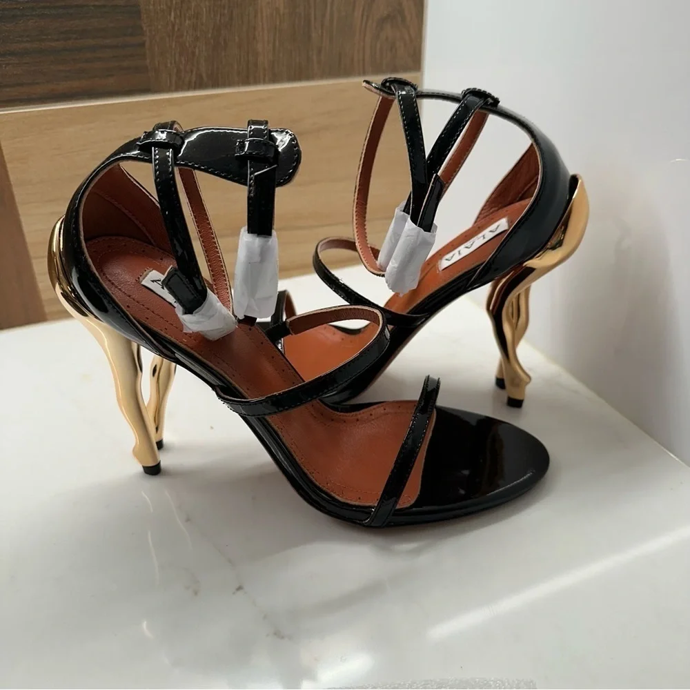 NWT ALAÏA Cabaret Sandal - Picture 10 of 14